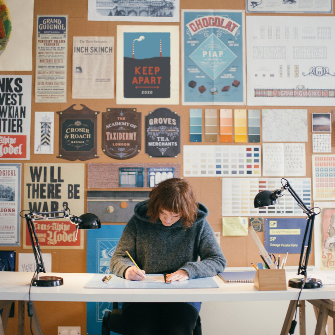 Annie Atkins Grafill no Artikkel og nyhetsbrev Friday Workshop