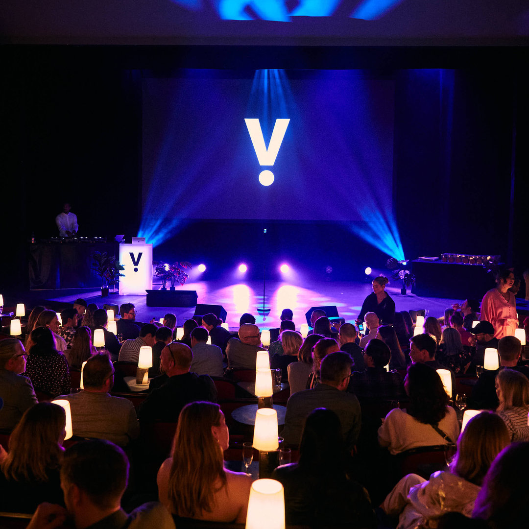 Vinnerne av Visueltprisen 2026 feires på Chat Noir i mai, her fra prisutdelingen i 2023 (foto Sture Nordhagen Gjermundsen).